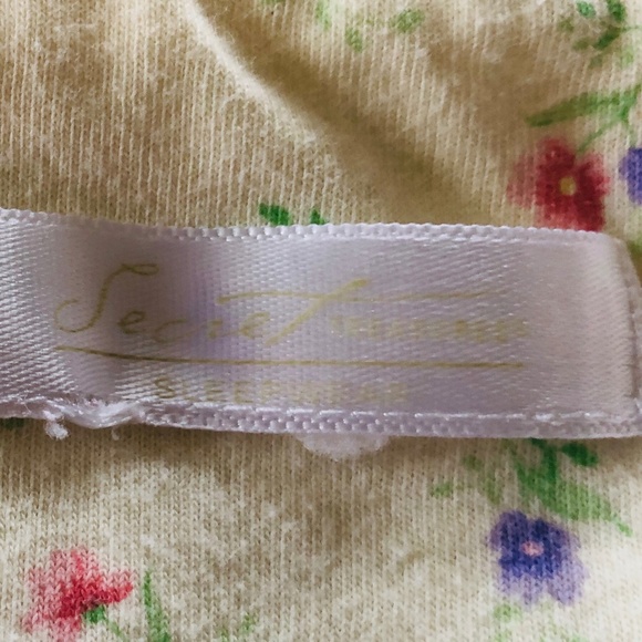 Yellow Floral Sleeveless Square Neck Medium Nightgown SECRET TREASURES - Picture 2 of 9